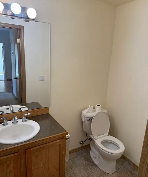 18325 SE 261st Ct — Photo 33
