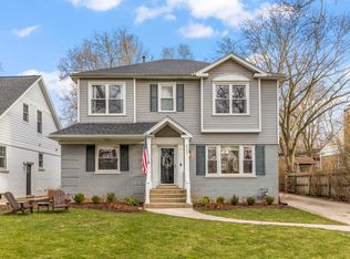 607 Glendale Ave, Glen Ellyn, IL 60137