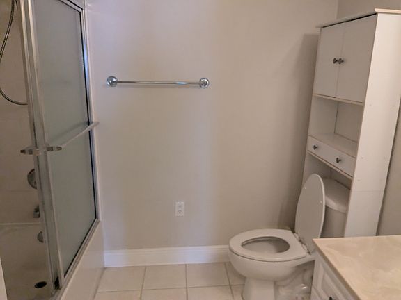 2nd image of 201 SE 2nd Ave Suite 323