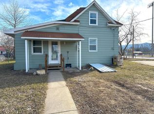 411 Division St, La Crosse, WI 54658