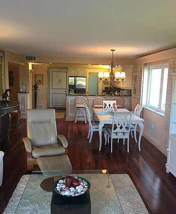 4th image of 2150 Gulf Shore Blvd N APT 201