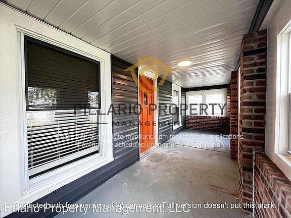3rd image of 438 N Bradley Ave