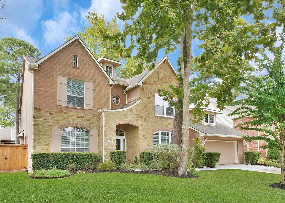 2nd image of 1415 Ravens Manor Ct
