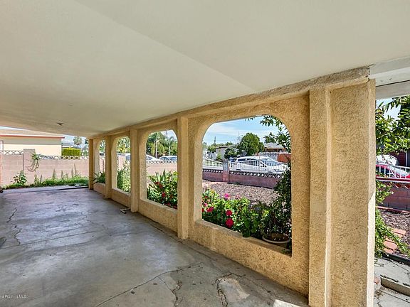 4th image of 741 Aldgate Ave