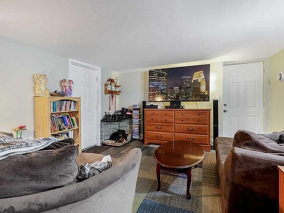 2nd image of 2508 Wingfield Ave #1