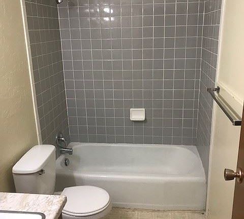 4th image of 240 N 1st St APT A