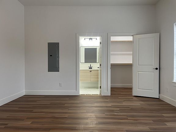 5th image of 719 Deans Row Ave #103