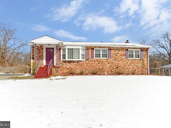 2nd image of 9012 Phyllis Dr