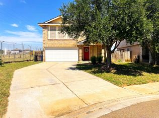 1901 Port Isabel Dr, Laredo, TX 78045