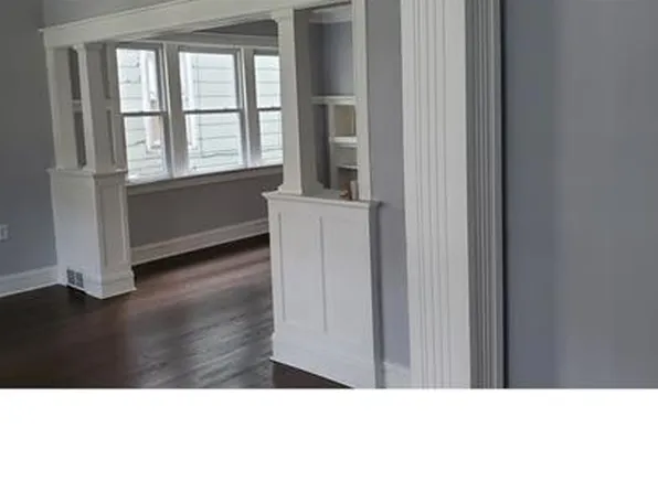 10520 S Perry Ave, Chicago, IL 60628