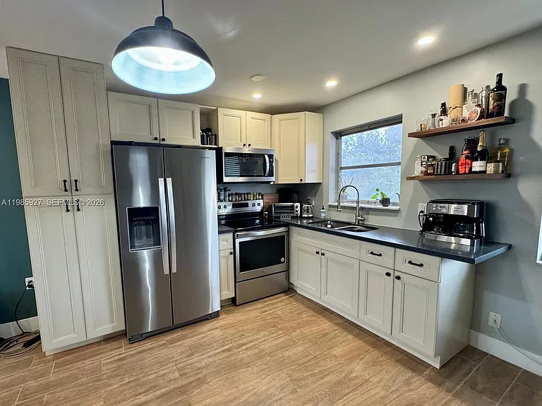 2840 Taylor St #28 — Photo 12