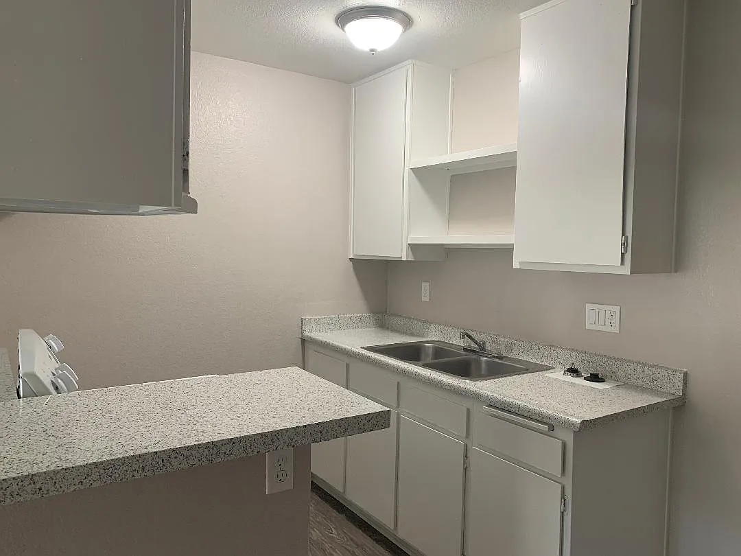 Casa Linda Apartments — Photo 3
