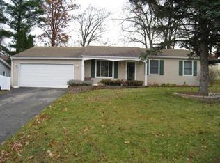 4588 Foxcroft Ave NW, Comstock Park, MI 49321