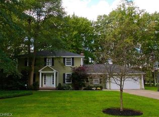 17622 Merry Oaks Trl, Chagrin Falls, OH 44023