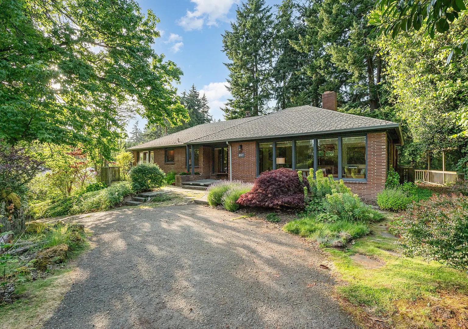 4Bd/2Ba Seattle Home — Photo 2