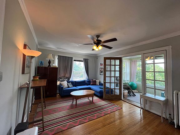 2nd image of 6219 N Hermitage Ave APT 3