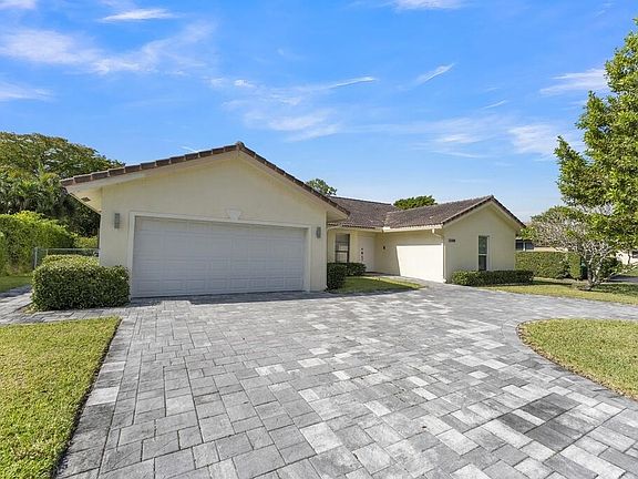 3rd image of 11388 NW 18th Manor