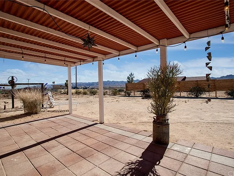 63319 Jadeite St — Photo 17