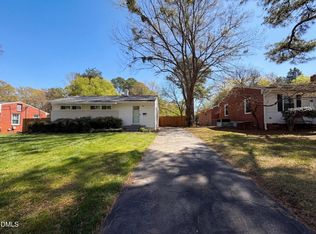 910 Devonport Dr, Raleigh, NC 27610