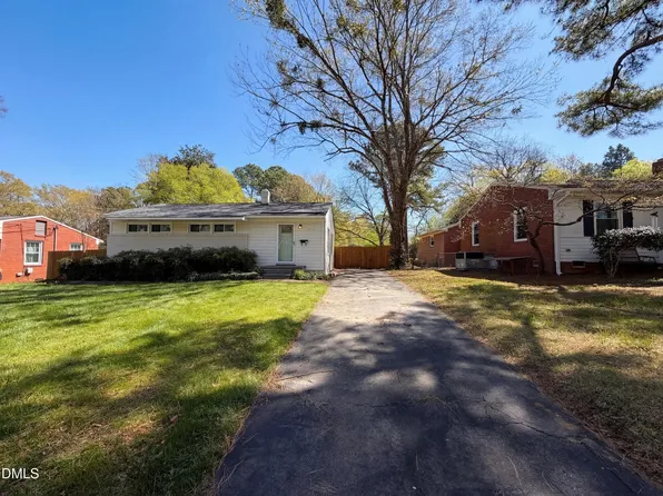 910 Devonport Dr, Raleigh, NC 27610