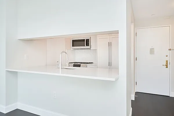 Rented by Living New York | media 14