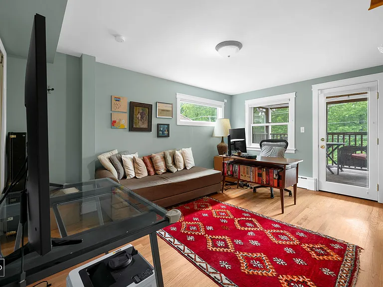 5736 N Virginia Ave — Photo 8