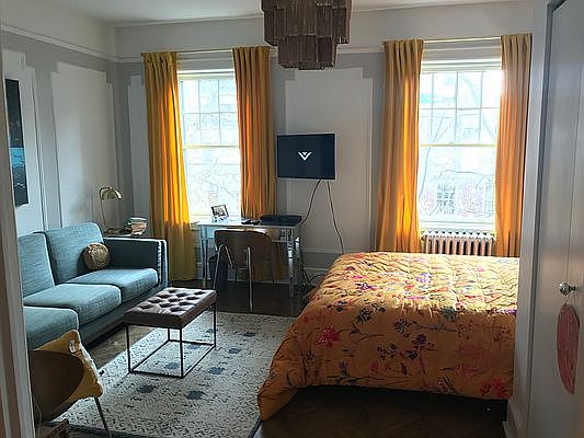 2nd image of 356 W 20th St APT 4B