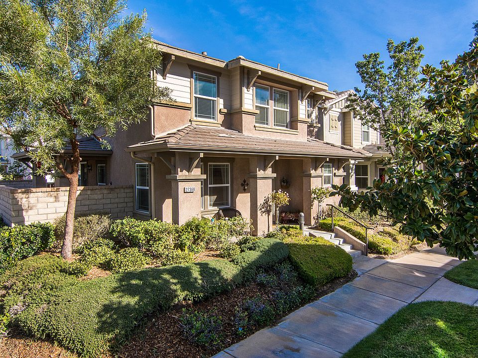 1st image of 27368 Dearborn Dr