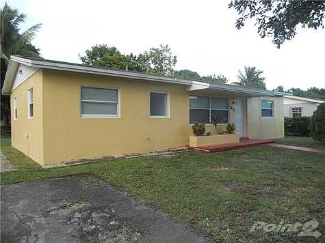 3rd image of 2471 NW 178th Ter