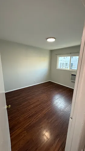 140 N Hayworth Ave #7 Photo 1