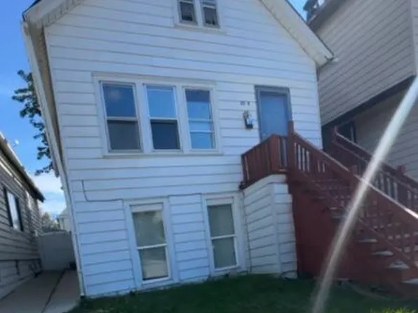 2254 South 17th STREET, Milwaukee, WI 53215