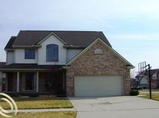 37175 Baker Dr, Westland, MI 48185