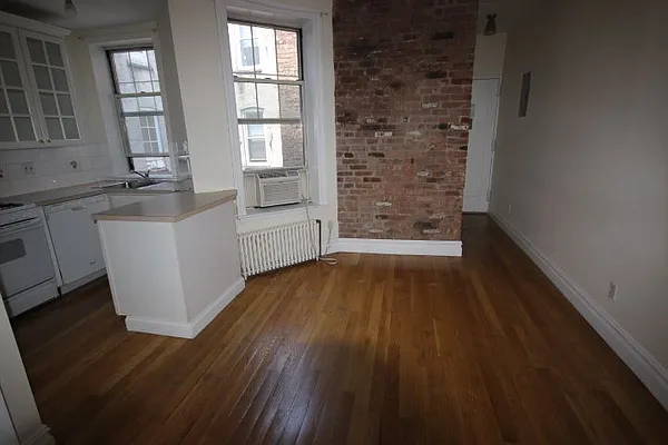Rented by (Legacy) NY Quality Living Uptown | media 9