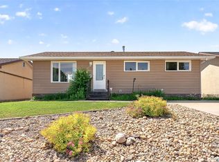 1311 Stadacona St W, Moose Jaw, SK S6H6L4