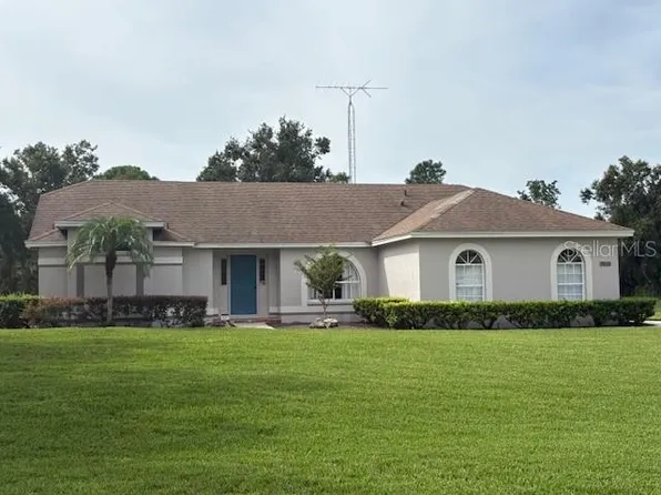 9560 Pinetree Dr, Lake Wales, FL 33898