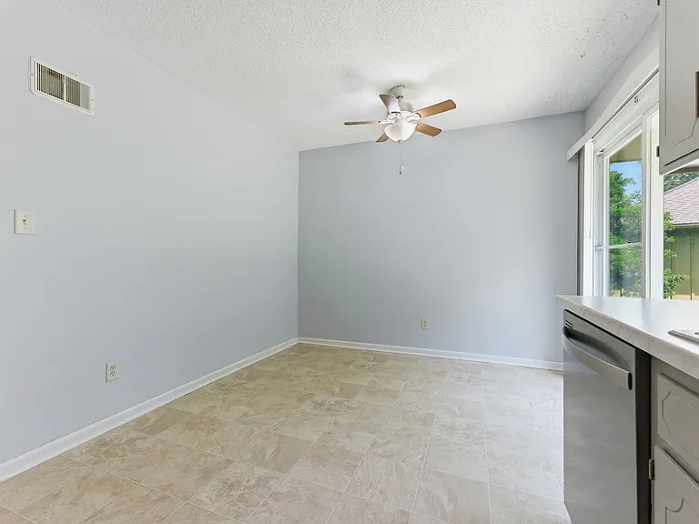 16711 Bel Ray Blvd — Photo 5