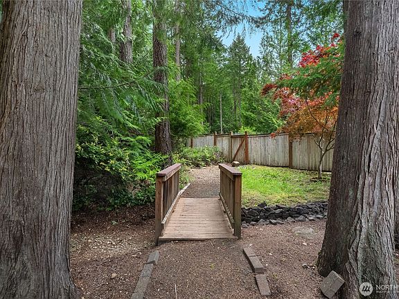 2nd image of 240 E Aycliffe Drive