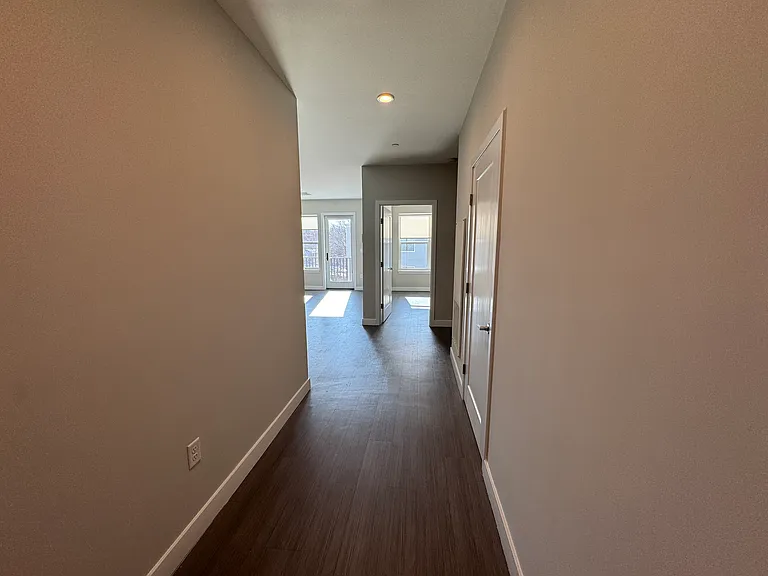 Hillside Residence — Photo 26
