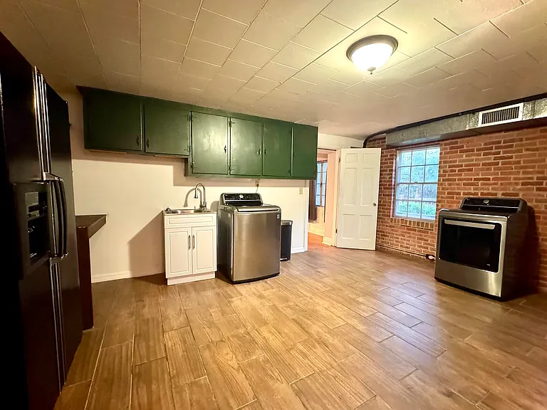 1801 Chickasaw Dr — Photo 24