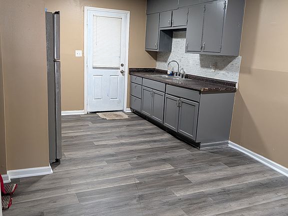 4th image of 1980 Stanton Rd #6
