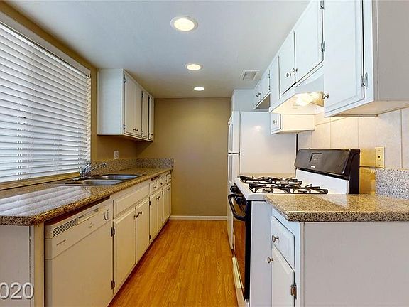 4th image of 1405 Vegas Valley Dr APT 382