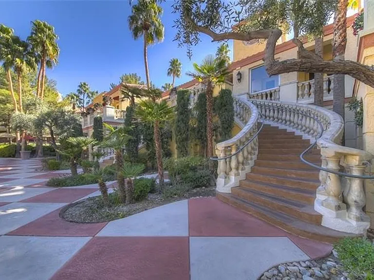260 E Flamingo Rd #203 — Photo 32