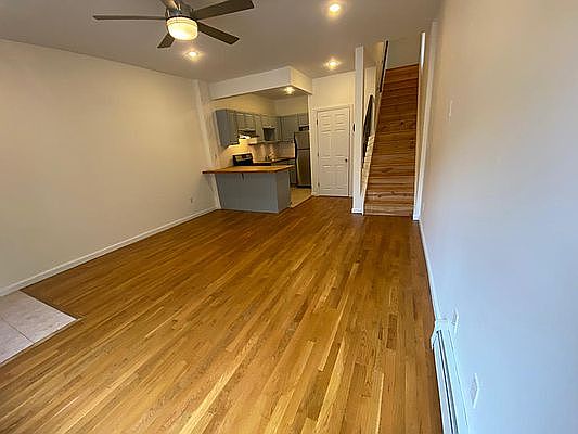 4th image of 613 Halsey St #2