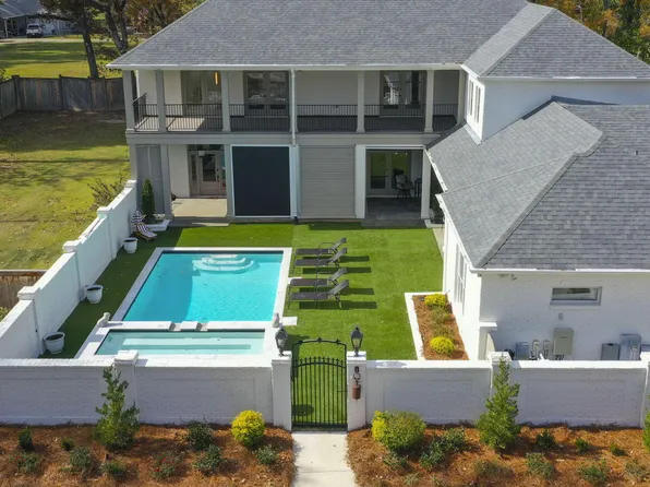 101 Saddle Creek Cv, Canton, MS 39046