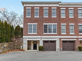 185 Lincoln Ave, Pelham, NY 10803