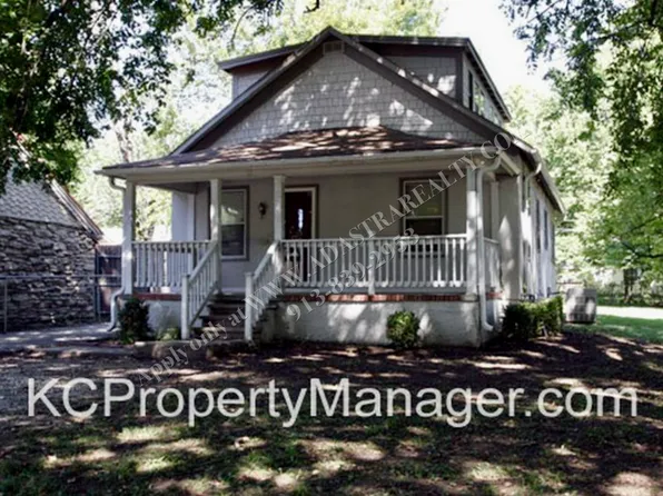 12 E 78th Ter, Kansas City, MO 64114