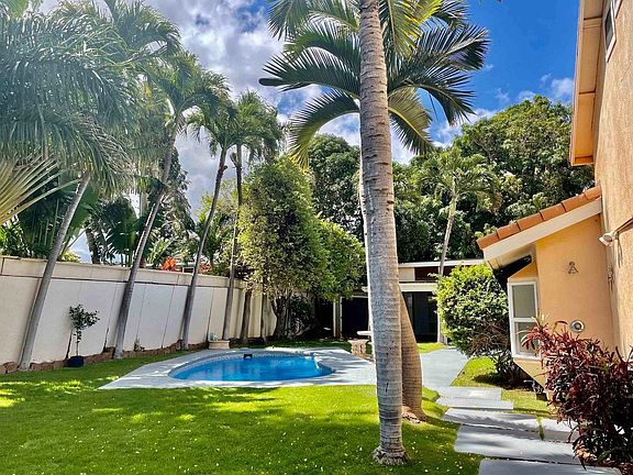 5th image of 52 Ohukai Rd