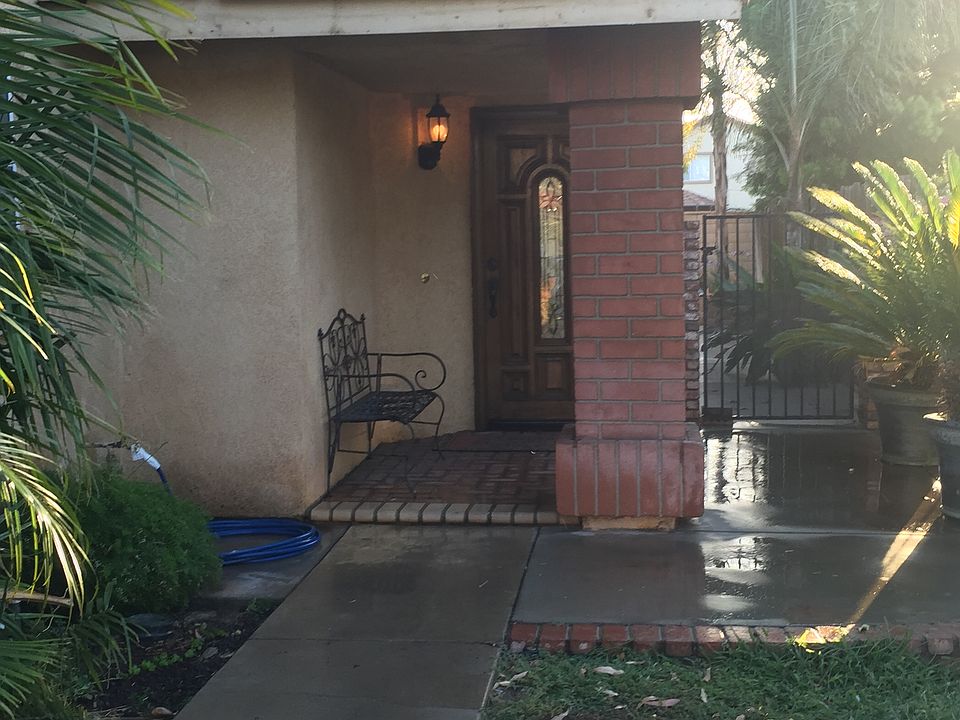 1st image of 7620 Foxtail Ln