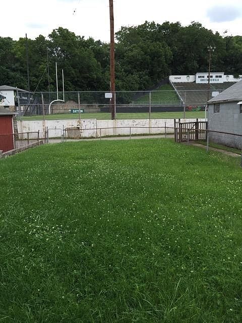 2nd image of 939 Maple Ave
