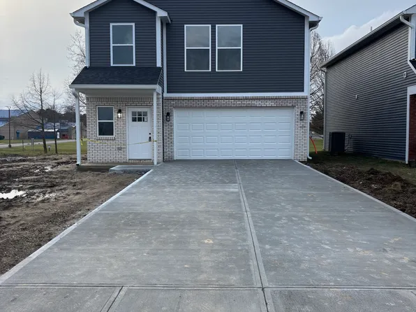 1090 Tomahawk Pl, Martinsville, IN 46151